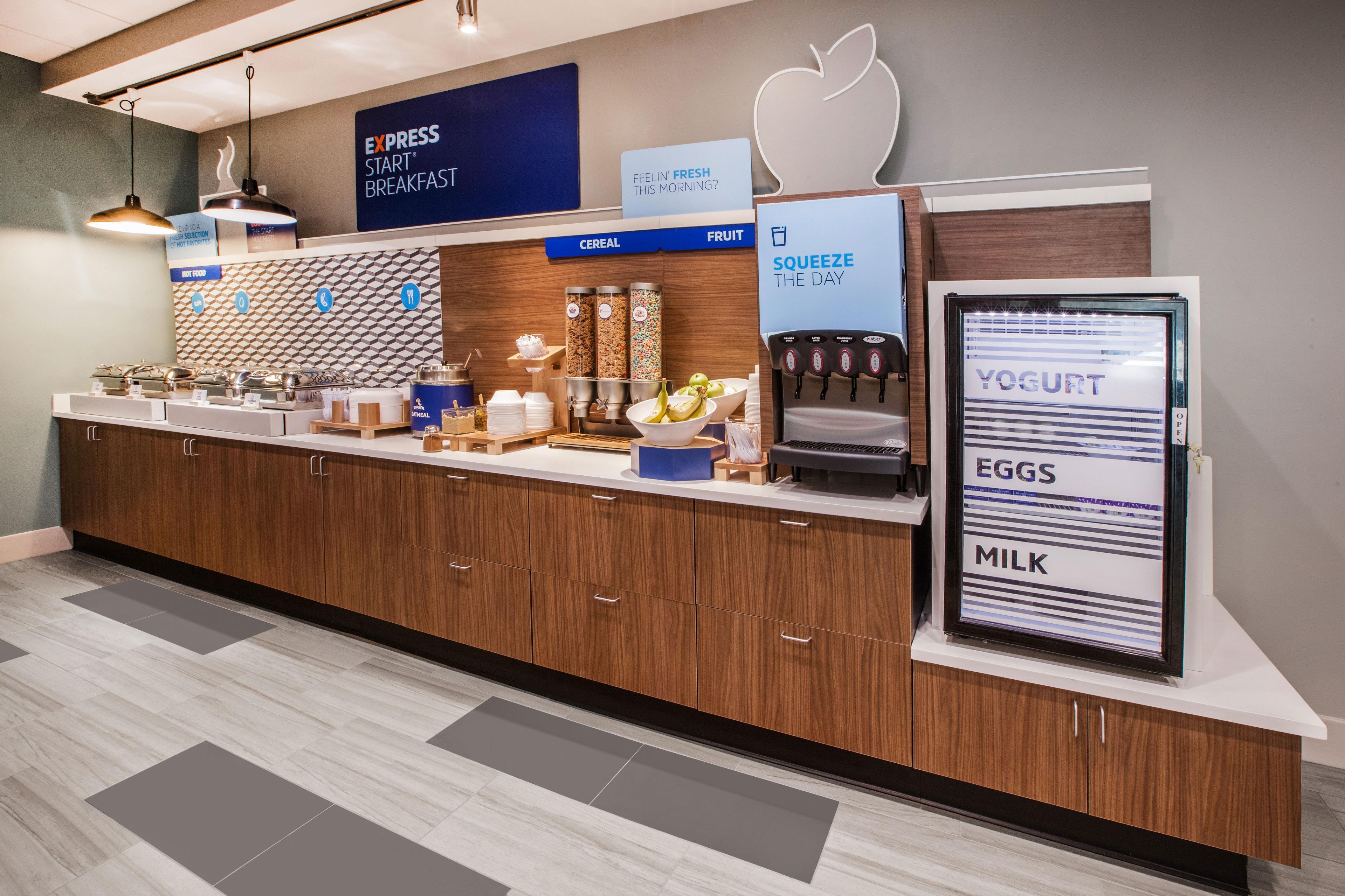 Holiday Inn Express Hotel & Suites Tampa-Fairgrounds-Casino By Ihg Exteriör bild