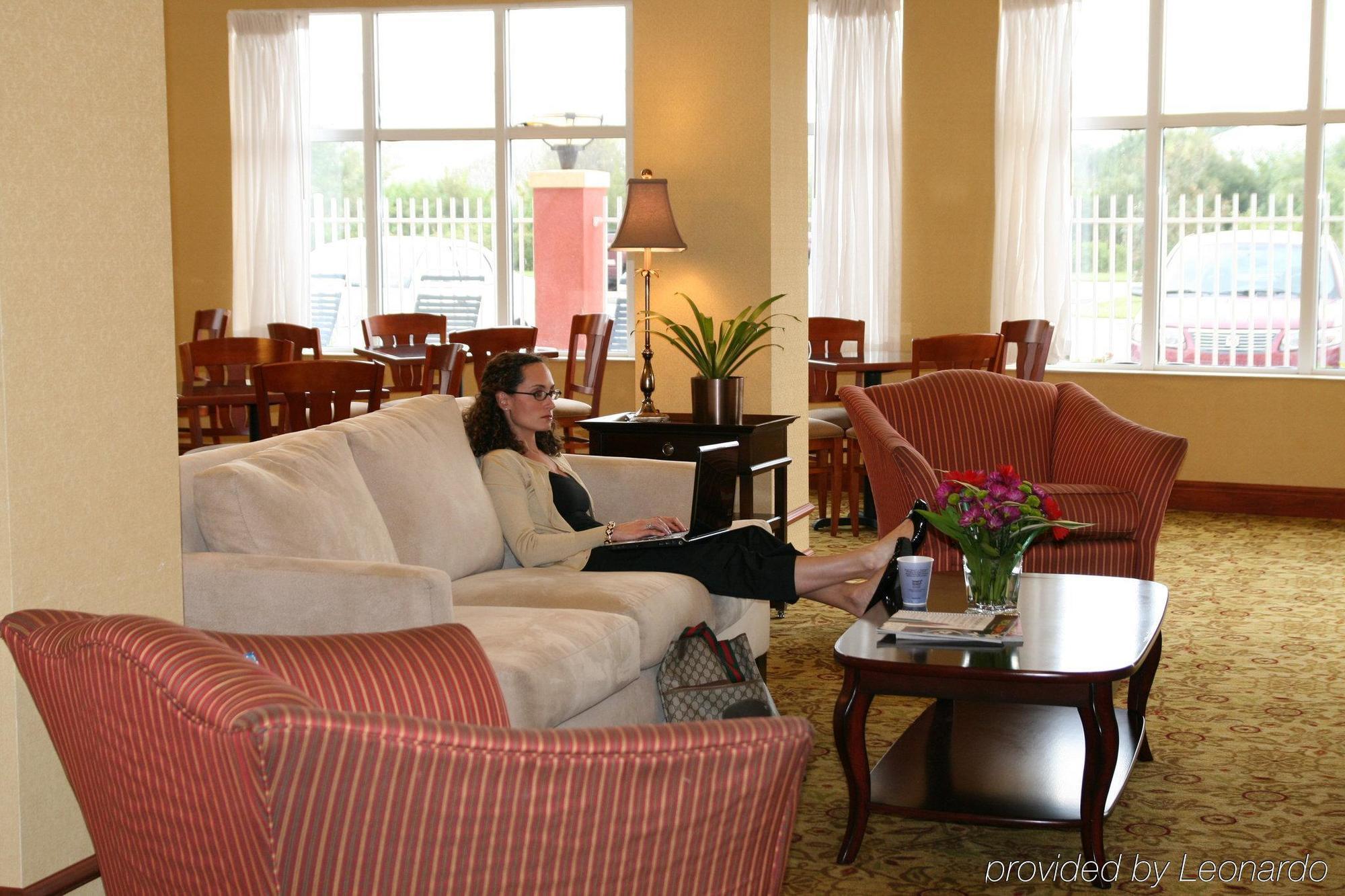 Holiday Inn Express Hotel & Suites Tampa-Fairgrounds-Casino By Ihg Inreriör bild